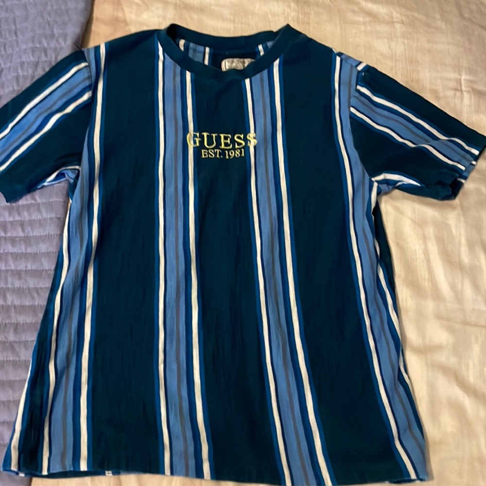Guess T-shirt young men’s size S